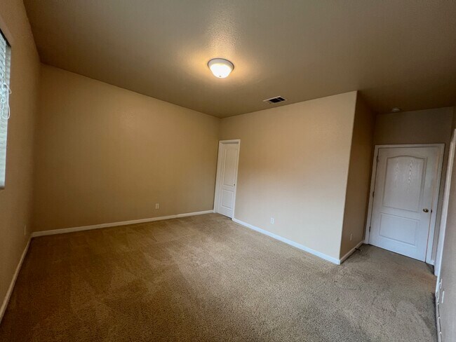 Building Photo - 2129 Brent Dr