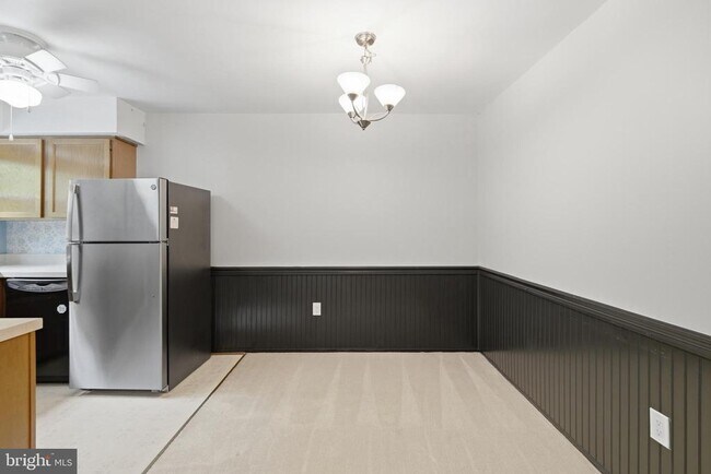 Building Photo - 7761 Inversham Dr