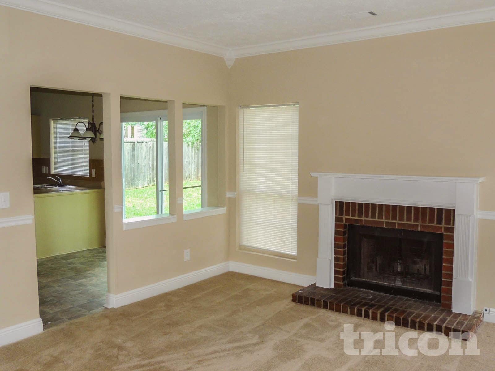 Building Photo - 6387 Laurel Post Dr