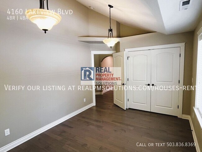 Building Photo - 4160 Lakeview Blvd