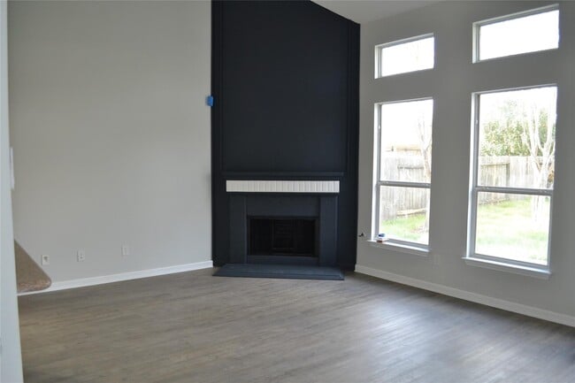 Building Photo - 9514 Curry Landing Dr