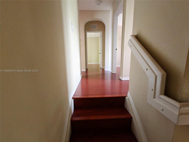 Building Photo - 27563 SW 137th Ct