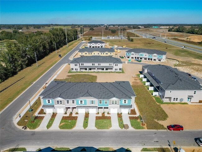 Building Photo - 4950 SW 81st Lp