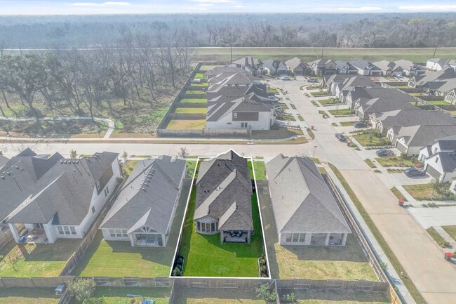 Building Photo - 10707 River Walk Dr
