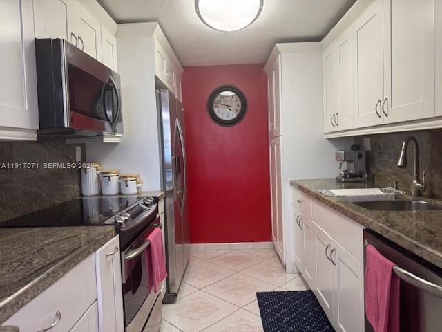 Building Photo - 5401 Collins Ave