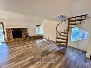 Building Photo - Cozy 2 bedroom on the creek w 1 Car Garage!