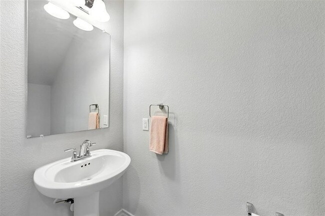 Building Photo - 11921 Cimaizon Dr