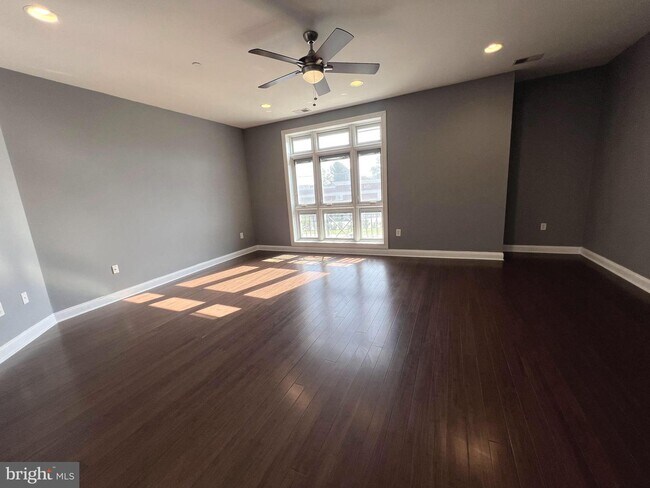 Building Photo - 2360 NJ-33