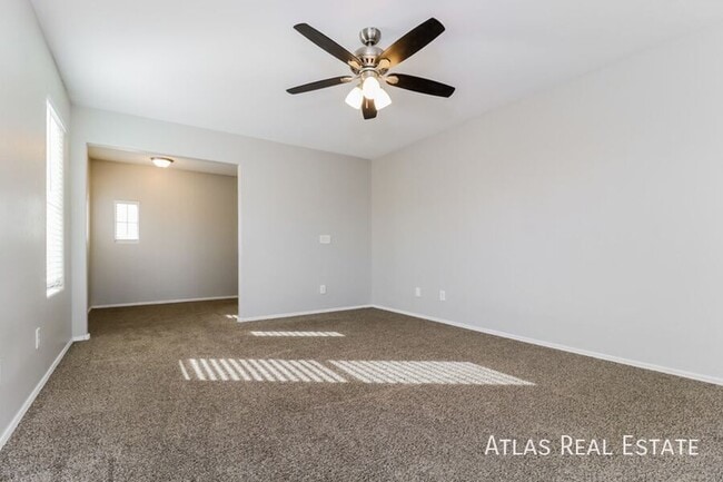 Building Photo - 17254 W Country Gables Dr