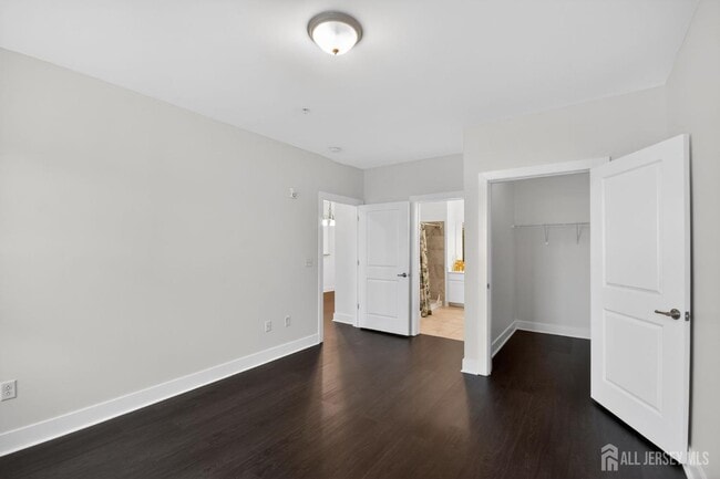 Building Photo - 626 Marion Ln