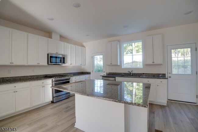 Building Photo - 1 Beirne Ln
