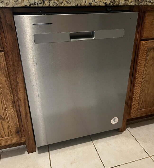 Building Photo - 837 Wax Myrtle Ln