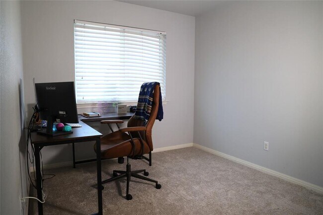 Building Photo - 4619 Senda Ln
