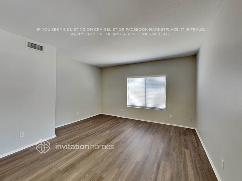 Building Photo - 12813 W Mauna Loa Ln