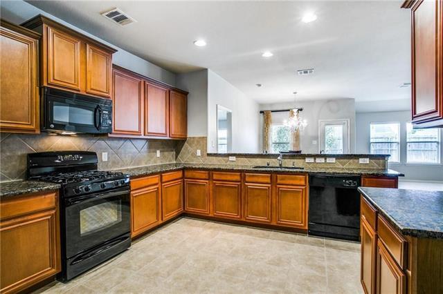 Building Photo - 9721 Sleepy Hollow Dr