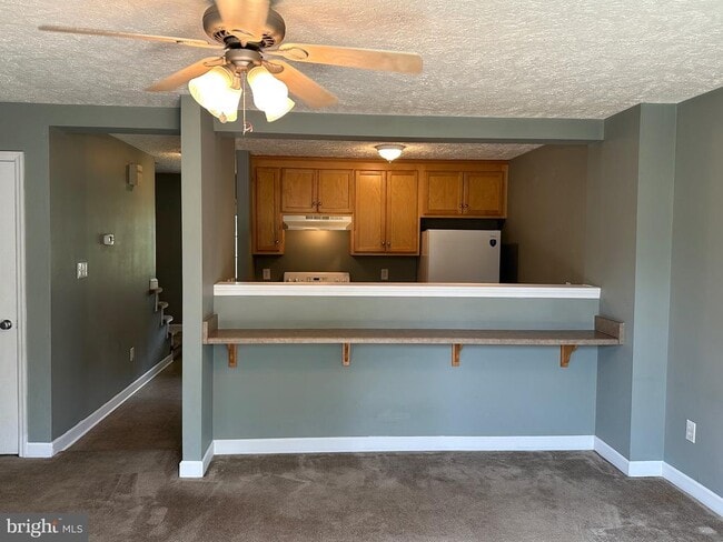 Building Photo - 232 Southridge Dr