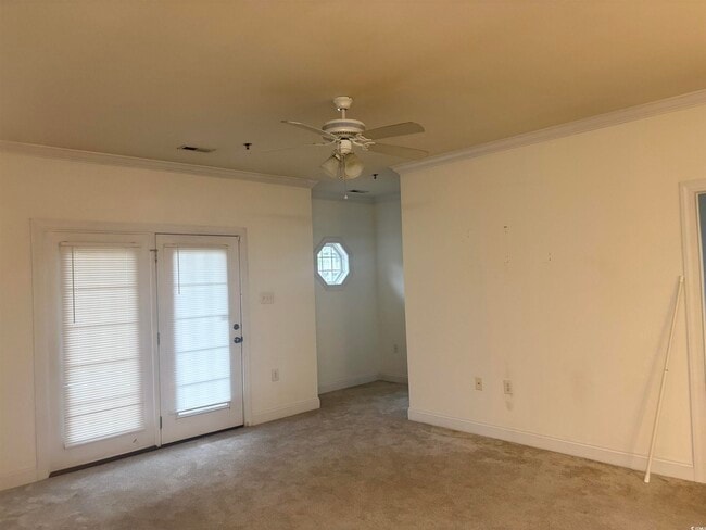 Building Photo - 2033 Silvercrest Dr