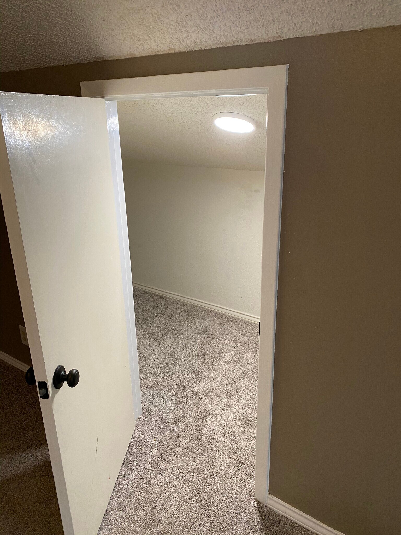 Loft Closet - 4528 Lanham St