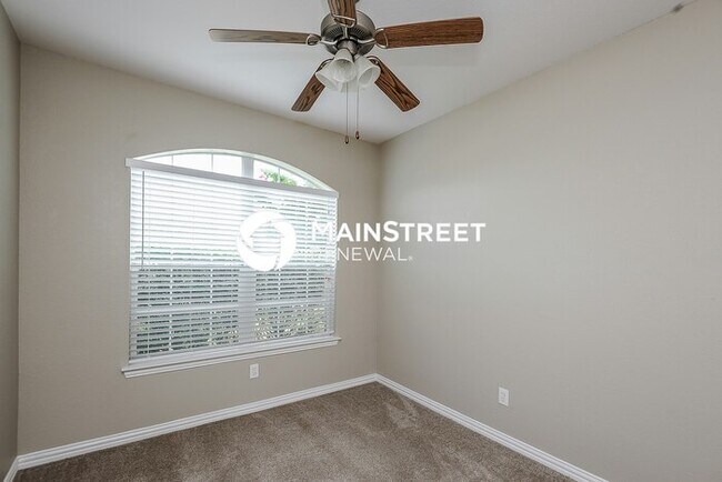 Building Photo - 3 Bedroom Pet-Friendly Home in Crowley, TX with Main Street Renewal