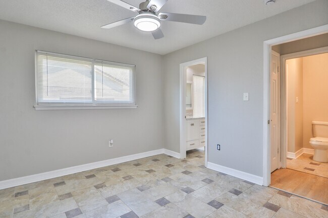 Building Photo - 509 Belmont Dr