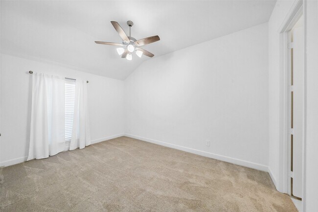 Building Photo - 706 Carina Gaze Ct