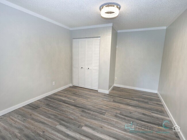 Building Photo - PRICE REDUCTION - Spacious Single Family Home in Seaside!!!