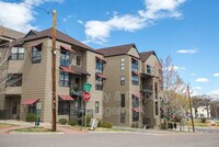 Building Photo - 2033 W 30th Ave