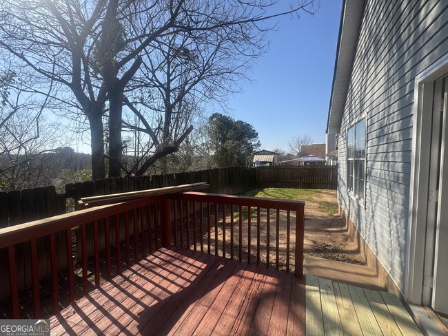 Building Photo - 112 Misty Ridge Trail