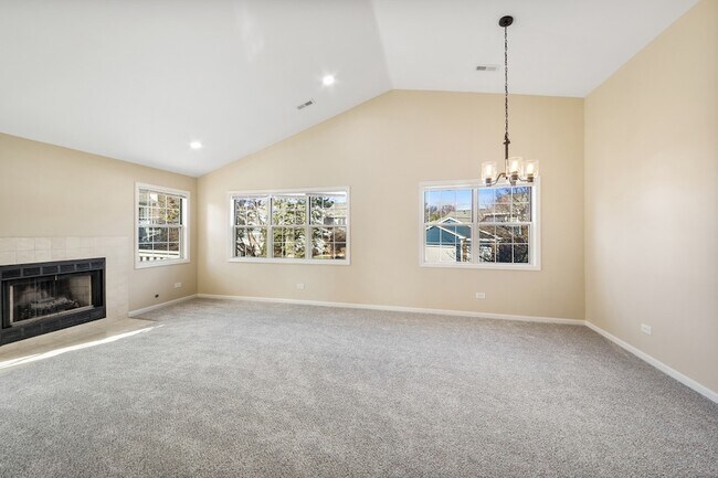 Building Photo - 507 W Parkside Dr