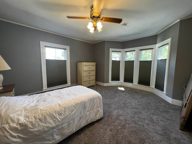 Building Photo - 9 Salem St