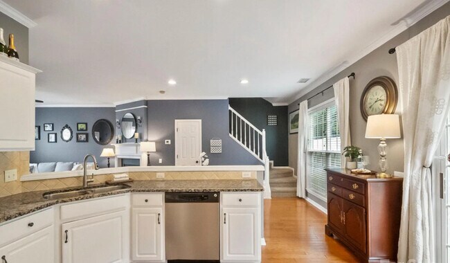 Building Photo - 2143 Kaybird Ln