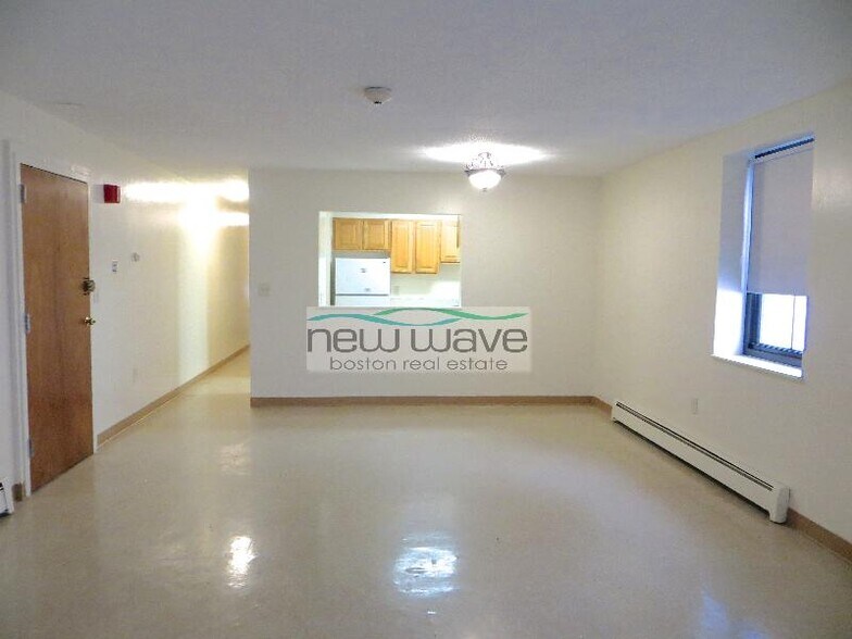 Building Photo - 586 Massachusetts Ave