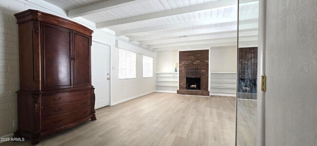 Building Photo - 154 N Hibbert