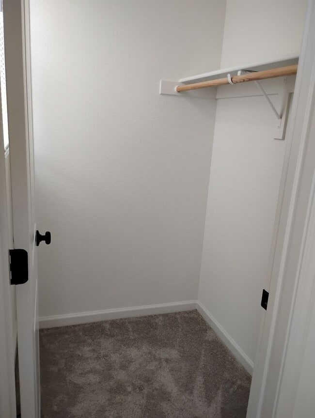 Building Photo - Modern 4-Bedroom New Build in Hughson – Built 2024