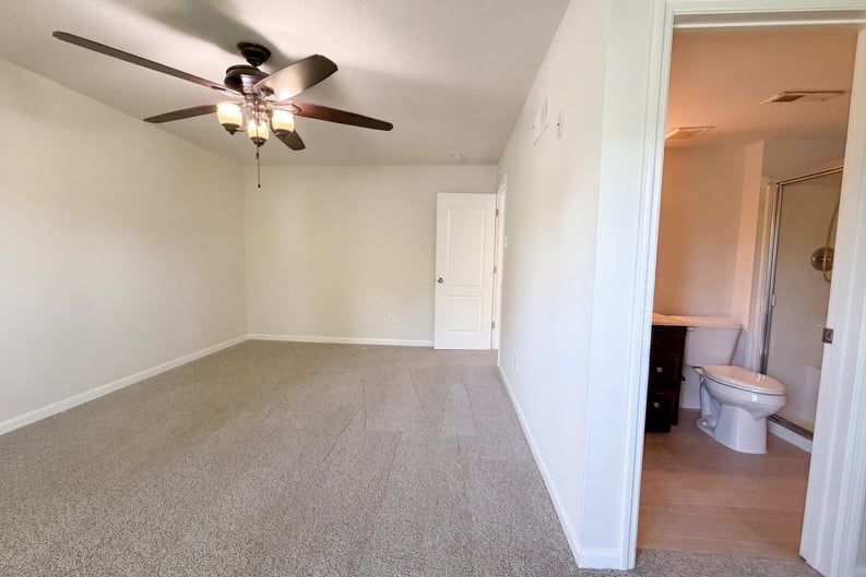 Building Photo - 13451 Land O Woods Dr