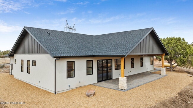 Building Photo - 4613 W Stazenski Rd