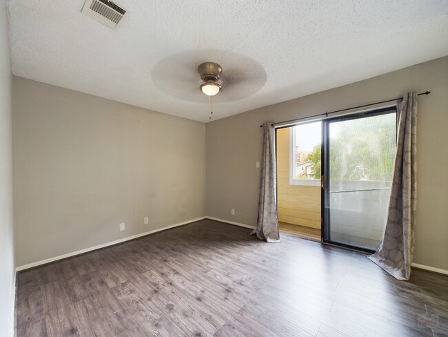 Building Photo - 2510 San Gabriel St