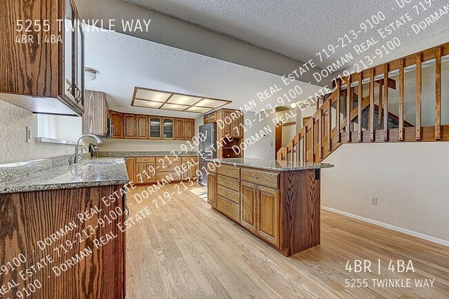 Building Photo - 5255 Twinkle Way