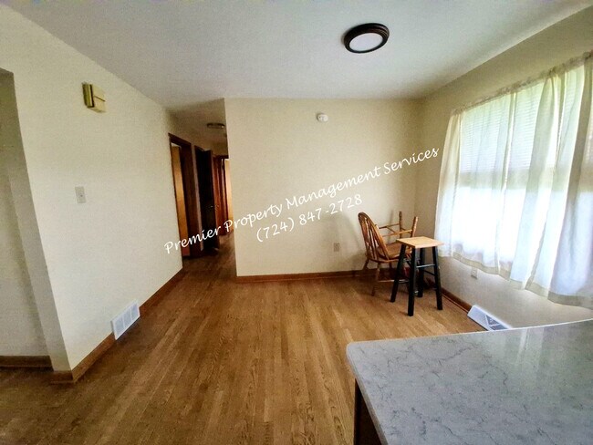 Building Photo - 1820 9th Ave