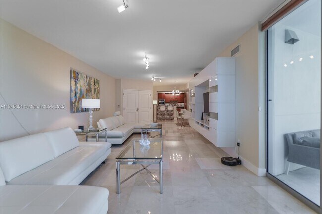 Building Photo - 3101 S Ocean Dr