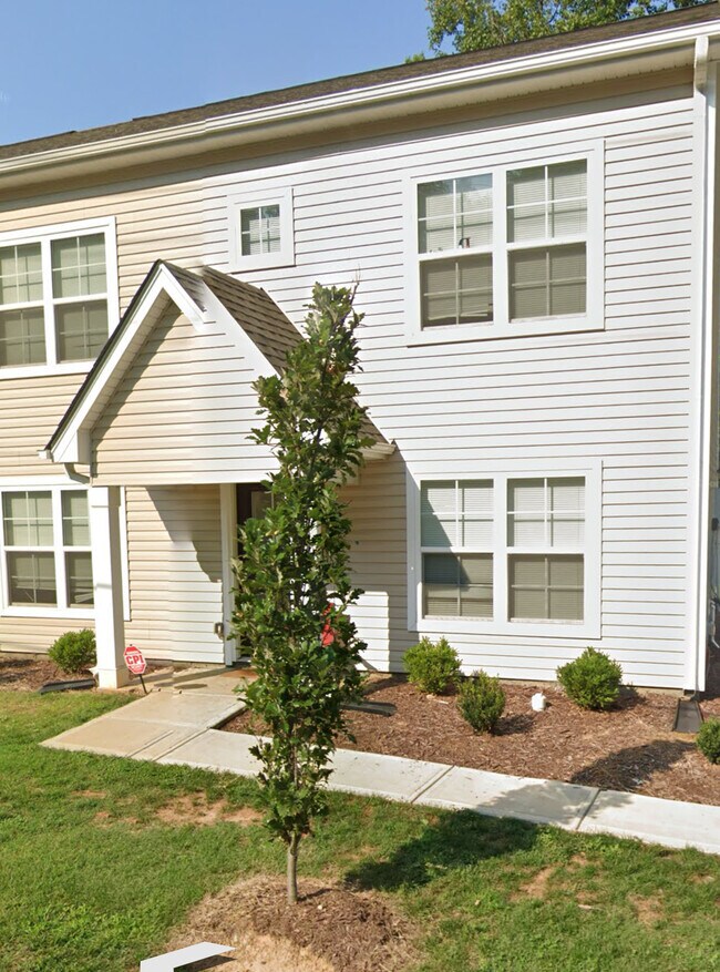 Building Photo - New Units Hillsboro