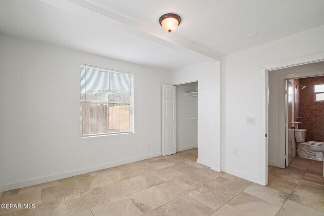 Building Photo - 3204 Memphis Ave