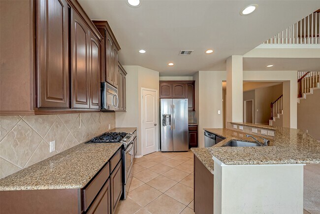 Building Photo - 16010 Juniper Shores Dr