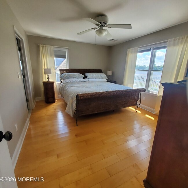 Building Photo - 754 Ocean Ave