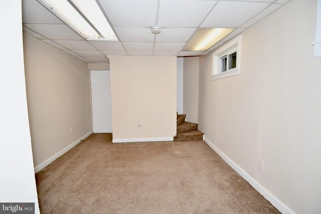Building Photo - 3850 Quarry Ave