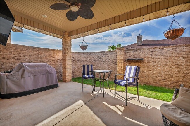 Building Photo - 111 Lahaina Dr