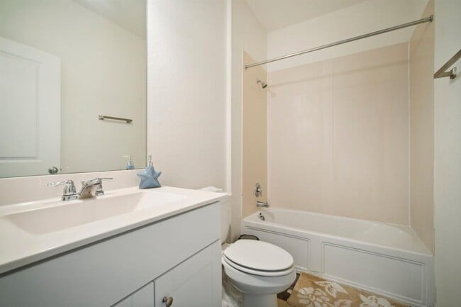 Building Photo - 403 Redfish Ln