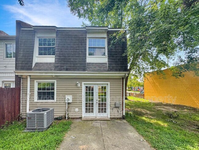 Building Photo - 1402 Mechanicsville Tpke