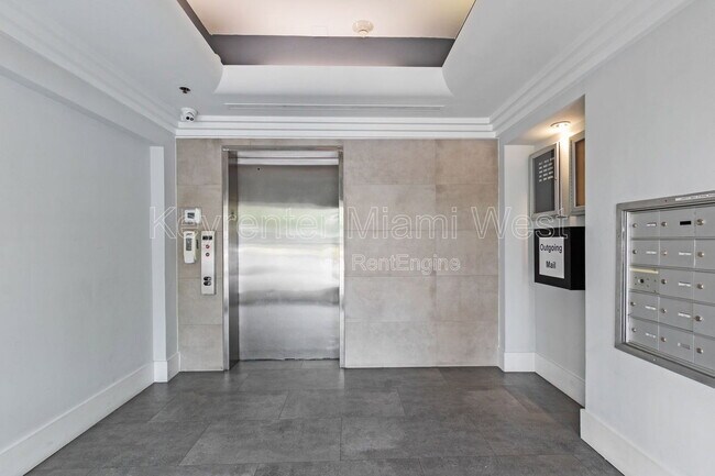 Building Photo - 2977 McFarlane Rd