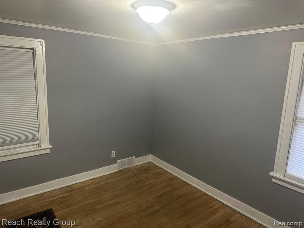 Building Photo - 21662 Bennett St